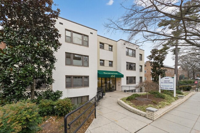 Building Photo - 4840 MacArthur Blvd NW