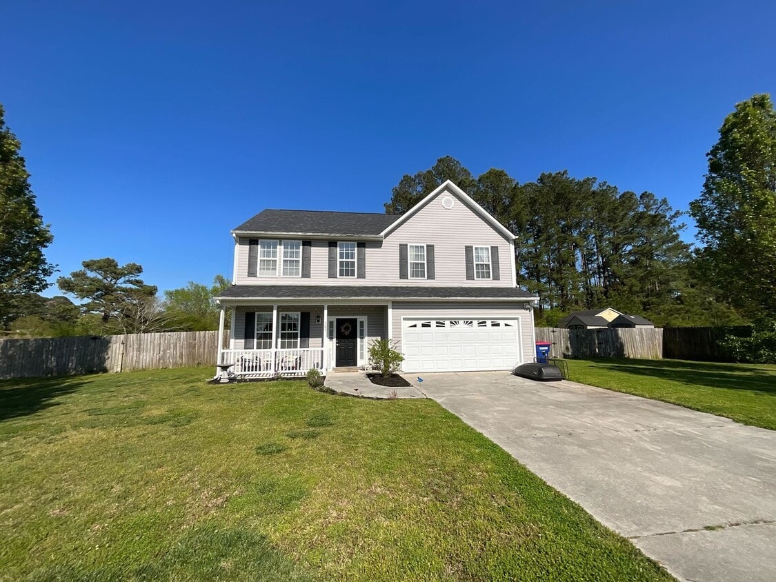 109 Azalea Plantation Blvd, Maysville, NC 28555 House Rental in