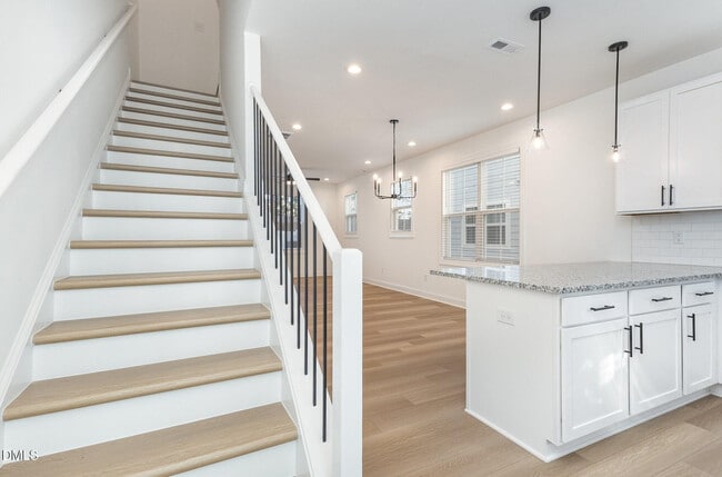 Building Photo - Room in Townhome on Gossamer Ln