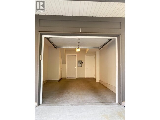 Building Photo - 4588 Dubbert St