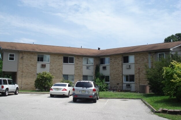 Building Photo - 11 Bennett Way