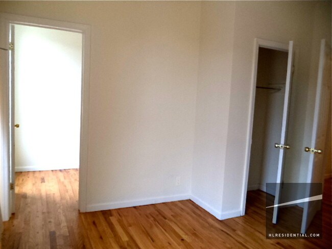 Foto del edificio - 156 Hull St