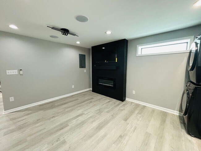 Foto del edificio - Available NOW 2 Bedroom 1 Bath Apartment *...
