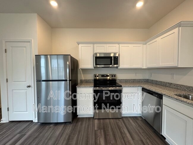 Photo - 268 Rydal Wy Townhome