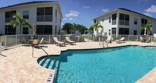 Building Photo - The Henry Street Villas