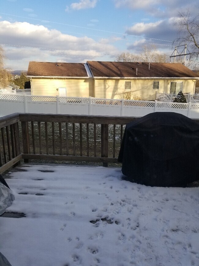 Foto del edificio - 1001 Ann Marie Dr