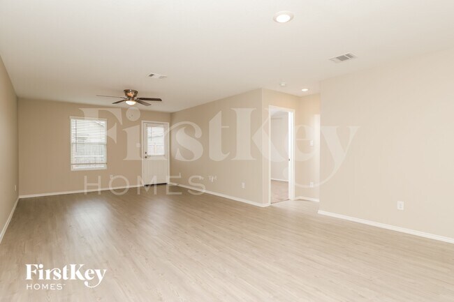 Foto del edificio - 7275 Plow Run