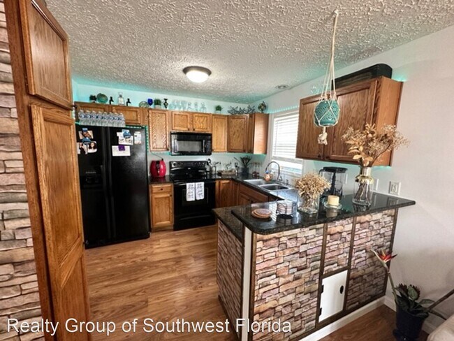 Building Photo - 3 br, 2 bath House - 526 Leawood Circle