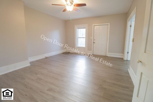 Foto del edificio - 121-123 S State St