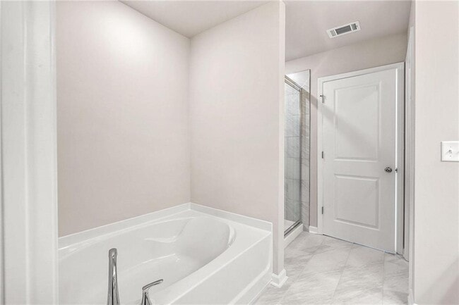 Building Photo - 181 Dewey Rd