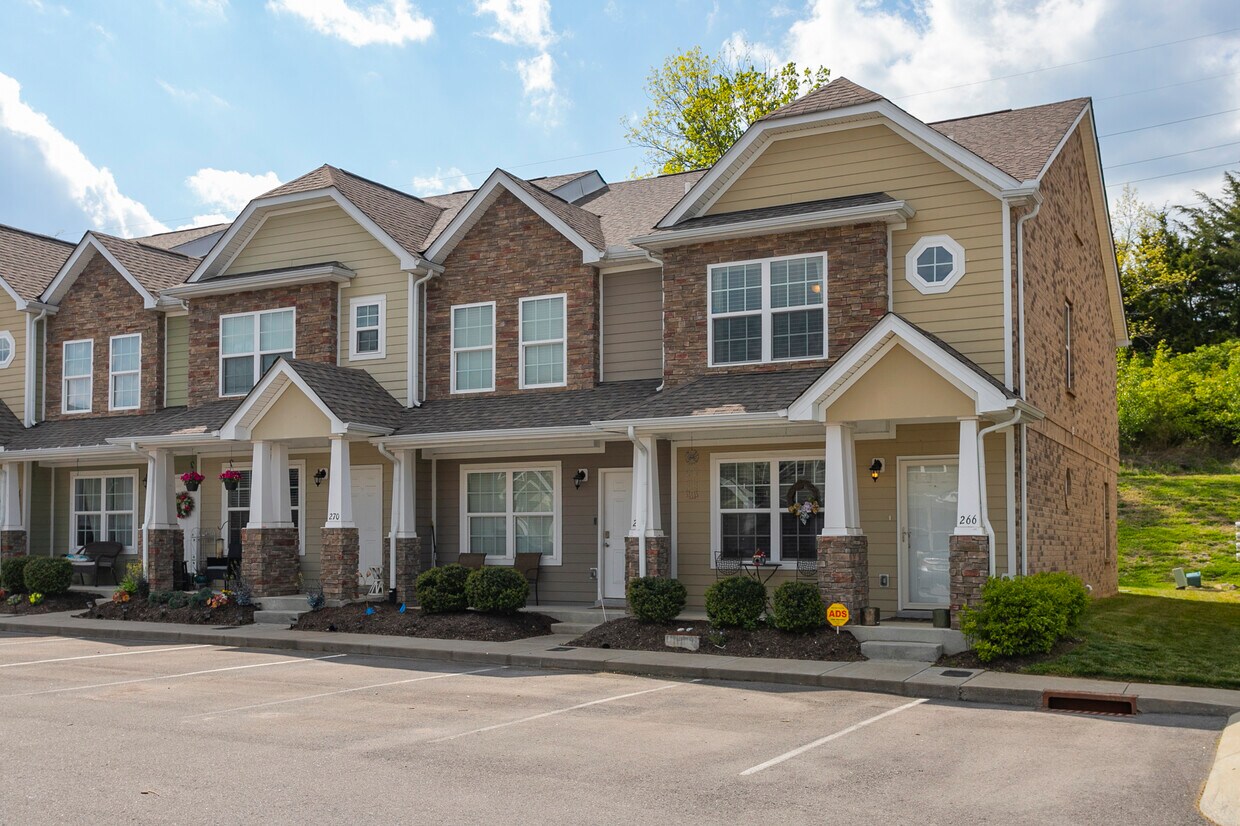 266 Cobblestone Place Dr, Goodlettsville, TN 37072 Townhome Rentals
