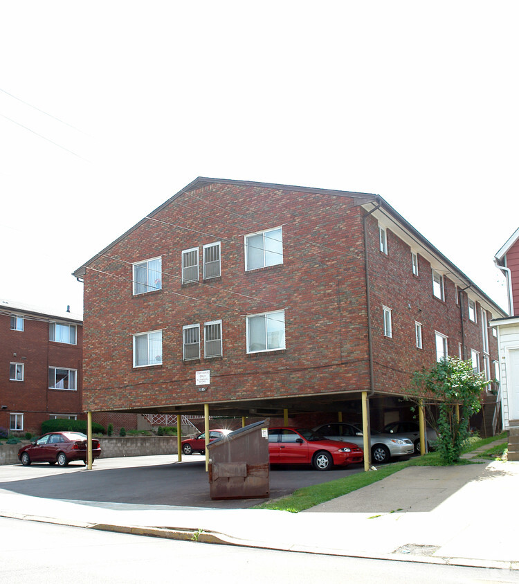 Building Photo - Broadway Manor Apartments