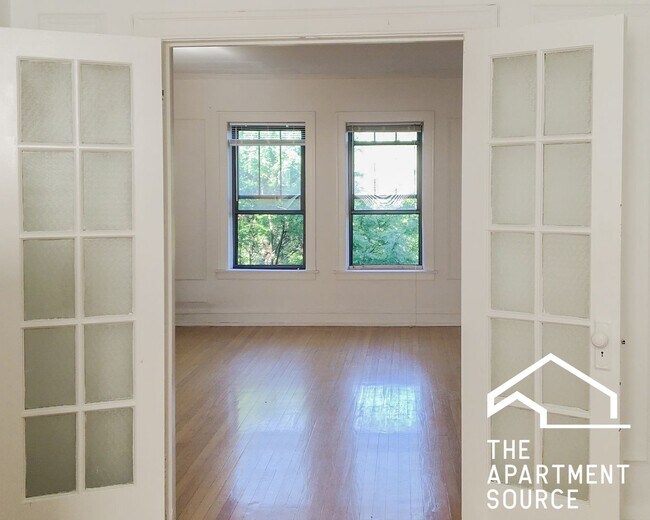 Foto del edificio - 4600 N Winchester Ave