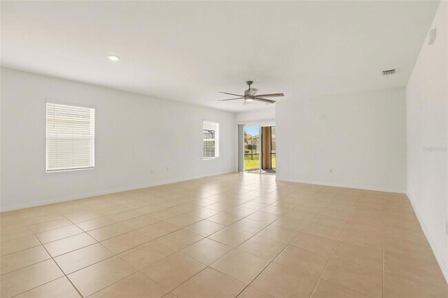 Building Photo - 3680 Pebble Terrace