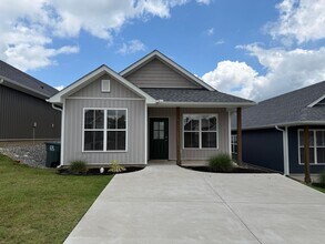 Building Photo - 51 Wolfsbridge Lp