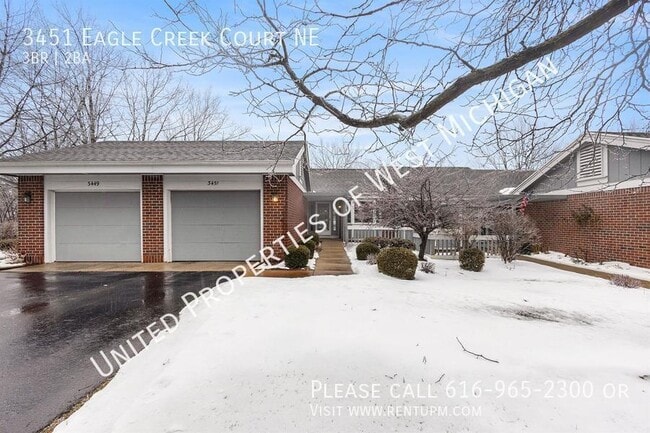 Foto del edificio - 3451 Eagle Creek Ct NE