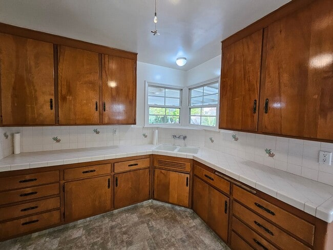 Foto del edificio - 3154 Jolley Dr
