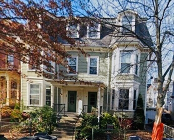 Building Photo - 24 Inman St