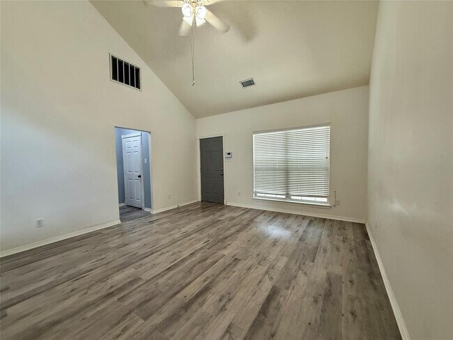 Building Photo - 10102 Sweet Olive Way