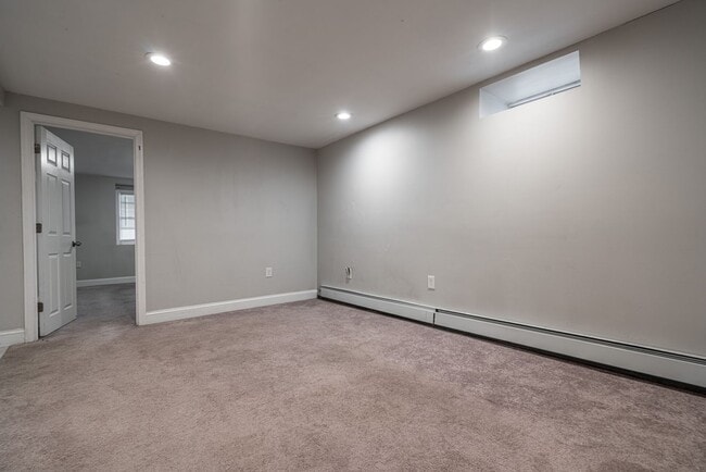 Photo - 295 Huxley Ave Apartment