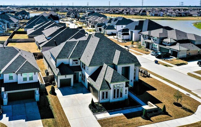 Building Photo - 21339 Crescent Winged Dr