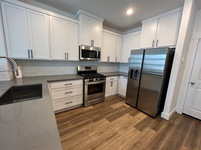 Foto del edificio - 7609 Reis Ln