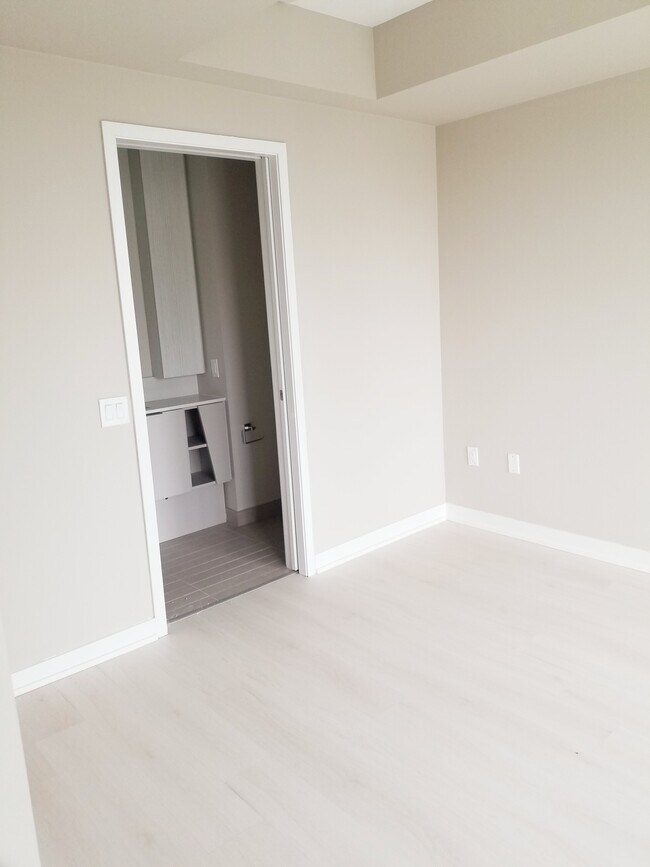 Building Photo - 3900 Confederation Pky