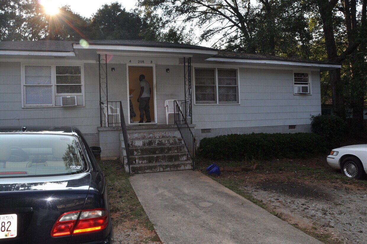 208 Elm St, Palmetto, GA 30268 Apartments in Palmetto, GA