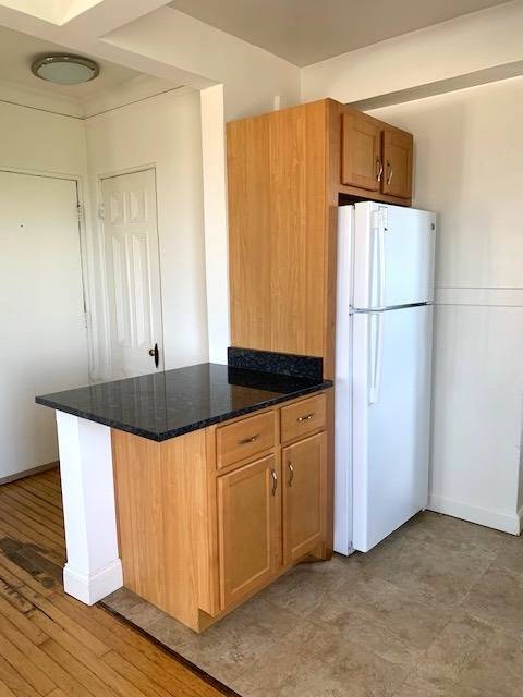 3 Bed - 1.5 Bath Renovated Kitchen - Viking