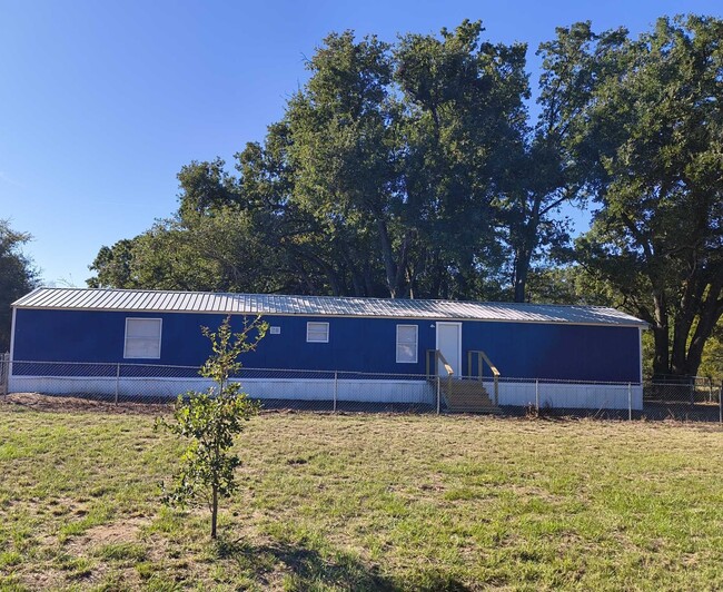Building Photo - 128 Spillview Acres