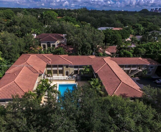 Foto del edificio - 125 Edgewater Dr