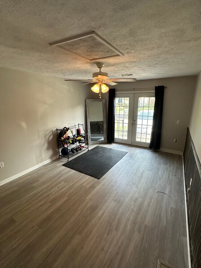 Building Photo - 47 Quail Brace Ct