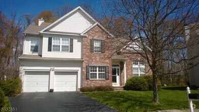 Building Photo - 9 Harrogate Cir