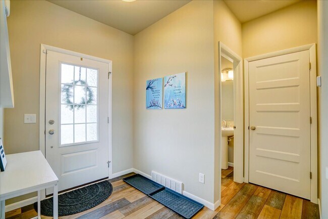 Foto del edificio - 601 Tawny Elm Pkwy