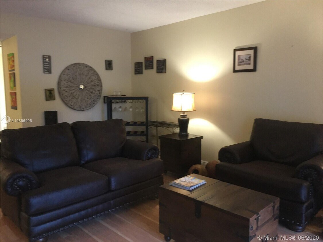 3760 Inverrary Dr, Lauderhill, FL 33319 Condo for Rent in Lauderhill