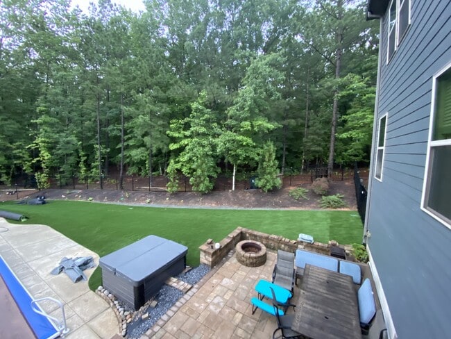 Building Photo - 101 Sunset Pointe Dr