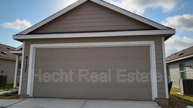Building Photo - 9137 Navarro Vis