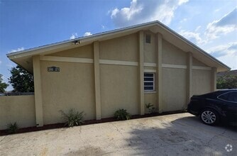 Building Photo - 369 Dundee Dr