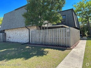Building Photo - 2113 Harrison St