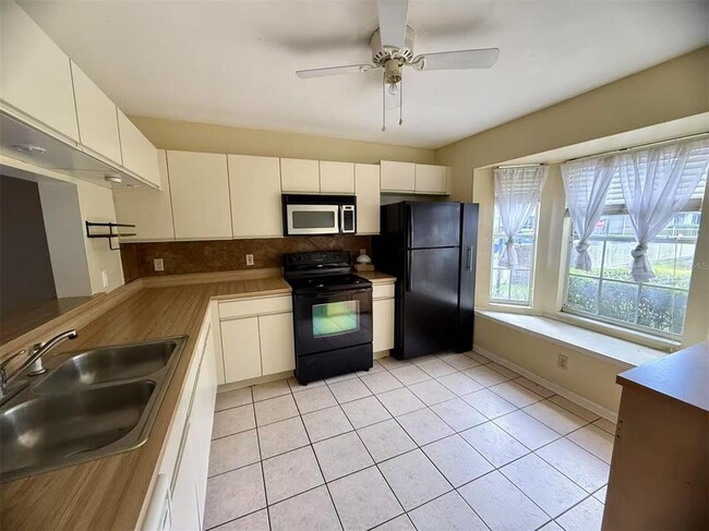 Foto del edificio - 986 Tillery Way