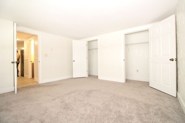 Building Photo - 820 Gray Rd