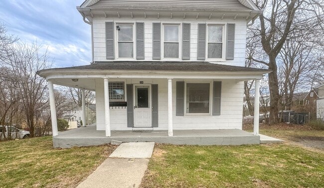 Building Photo - 224 Millville Ave