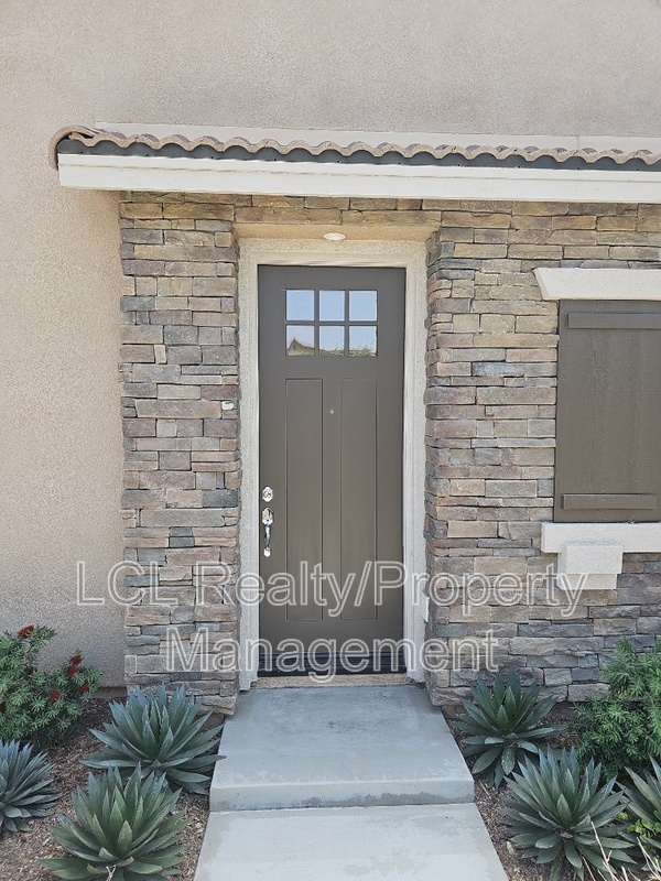 Building Photo - 142 Seapine Ct