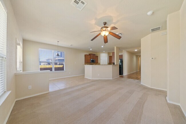 Building Photo - Spacious 4-Bed Home with Island Kitchen, Private Patio & Fenced Yard in Schertz