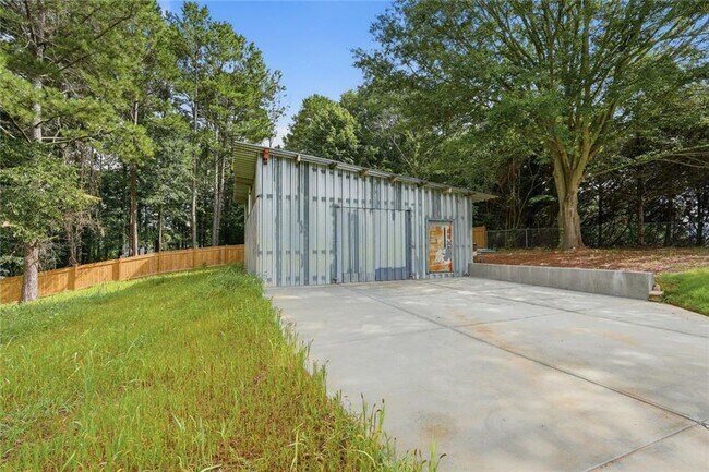 Foto del edificio - 7134 Williams Rd