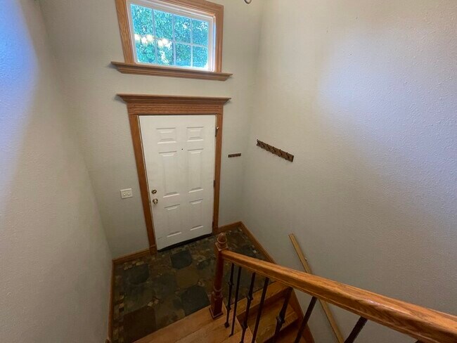 Building Photo - Beautiful Home In Park Hill School District!