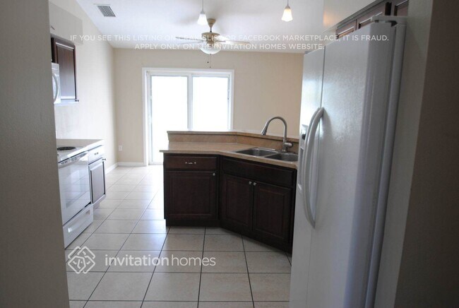 Building Photo - 936 Forest Hill Dr