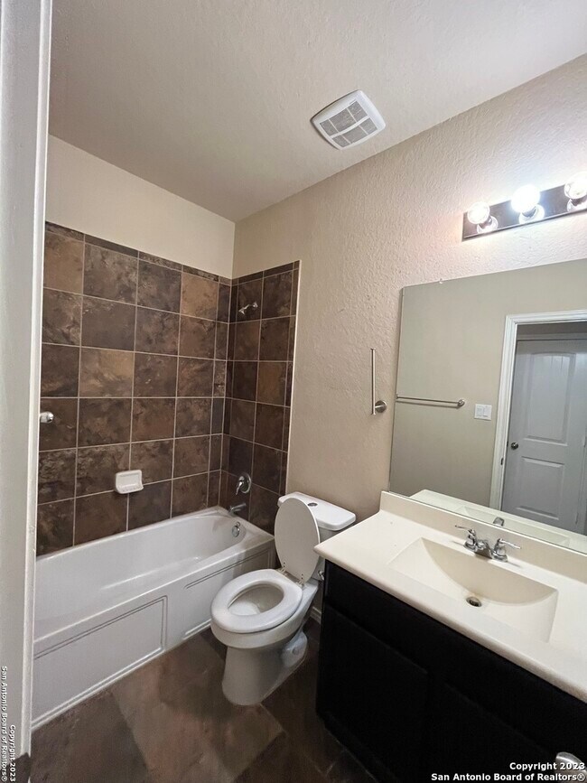 Foto del edificio - 4326 Stanley Park