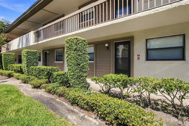 Foto del edificio - 3036 Eastland Blvd