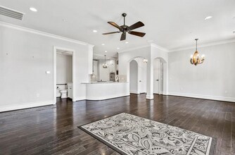 Building Photo - 6601 Mediterranean Dr